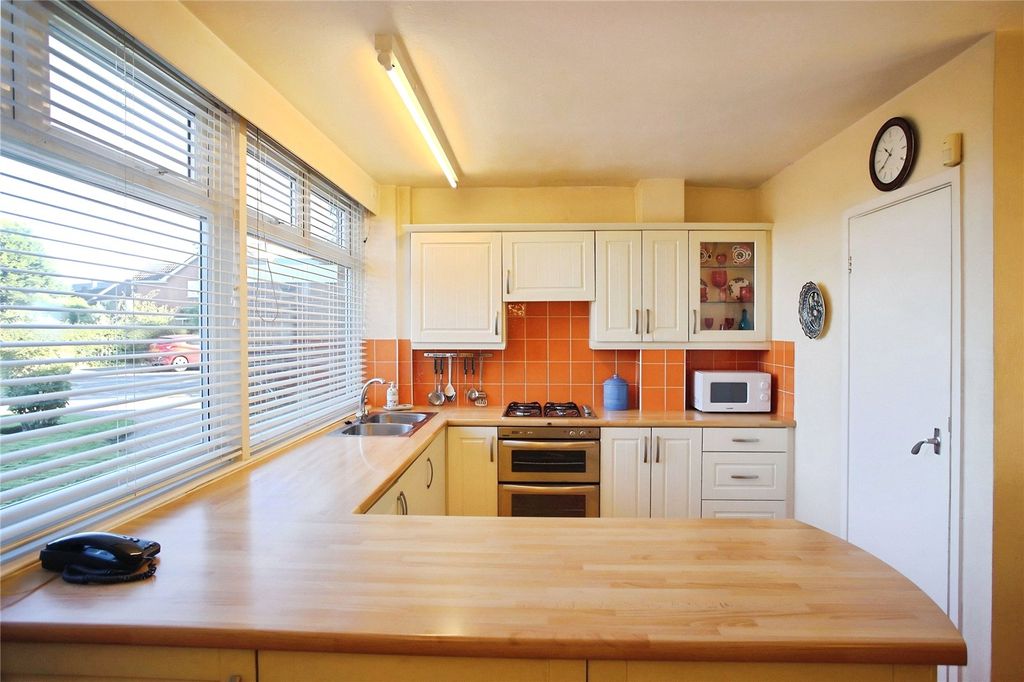 Property photo 3 of 27 Picture No. 40