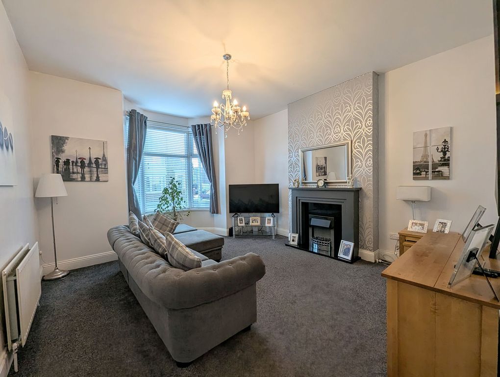 Property photo 2 of 34