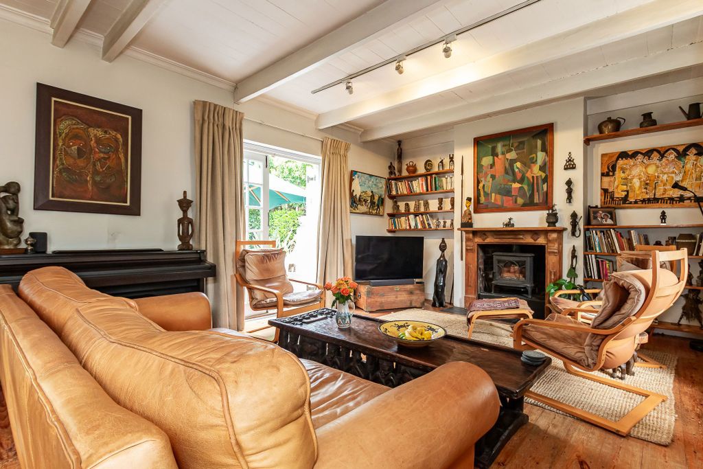 Property photo 2 of 34 Kw1730221