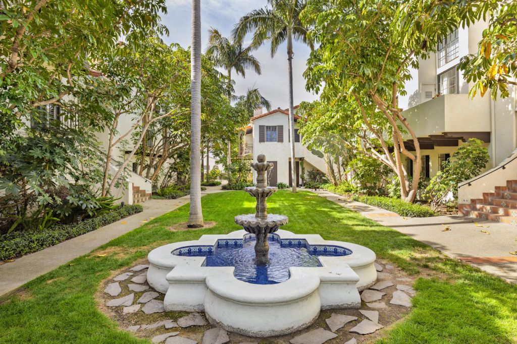 Property photo 2 of 10 <Alttext/>