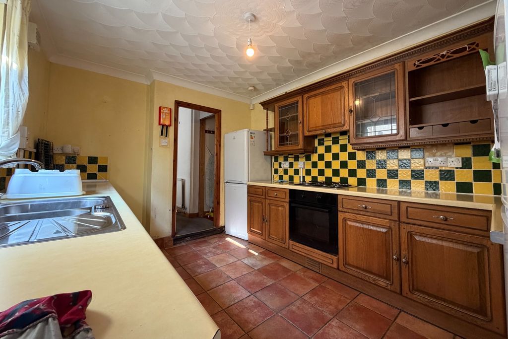 Property photo 3 of 9 Call 02920 668585 To Secure Your Viewing _4