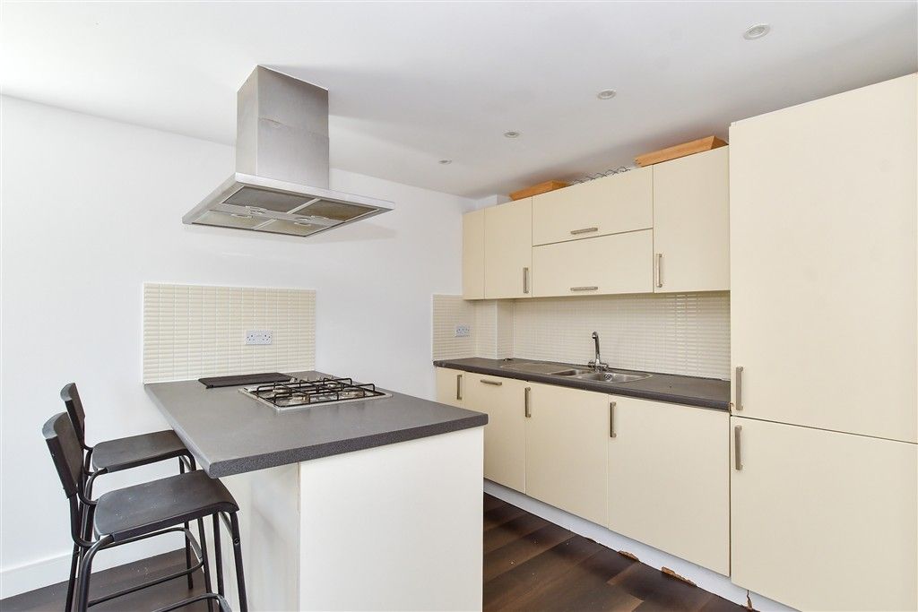 Property photo 3 of 8 Lounge/Diner/Kitchen