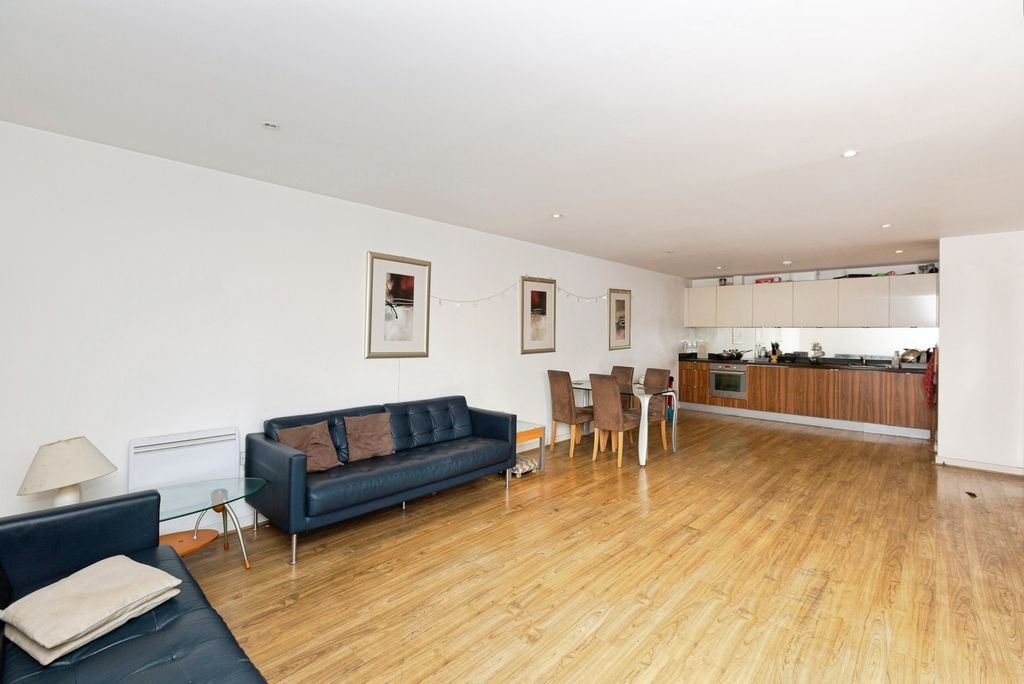 Property photo 3 of 16 Pbox-Img.Jpg