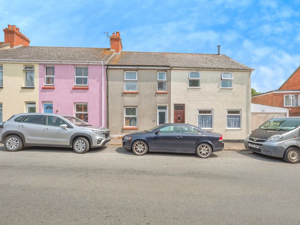 Property photo 1 of 20