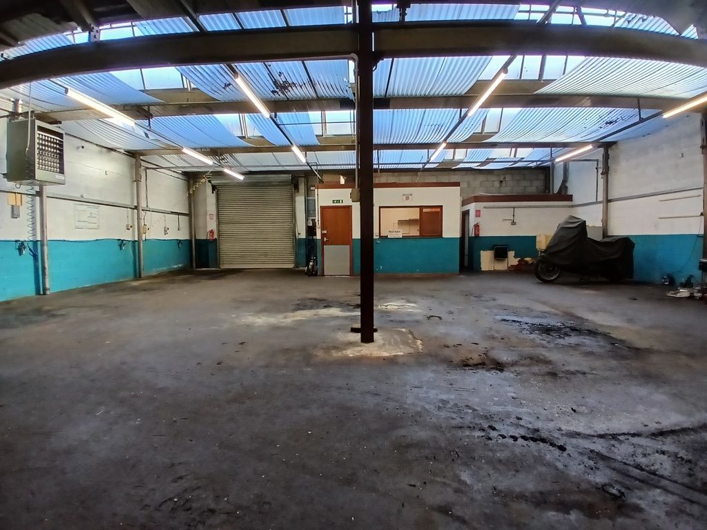 Property photo 3 of 7 Photo 5