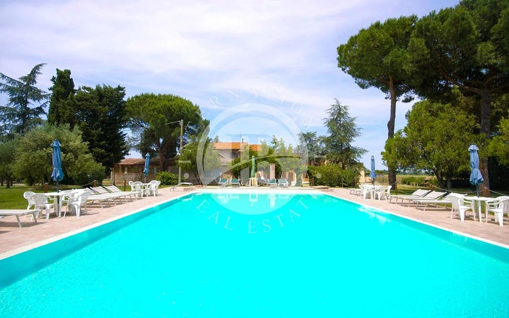 Property photo 2 of 34