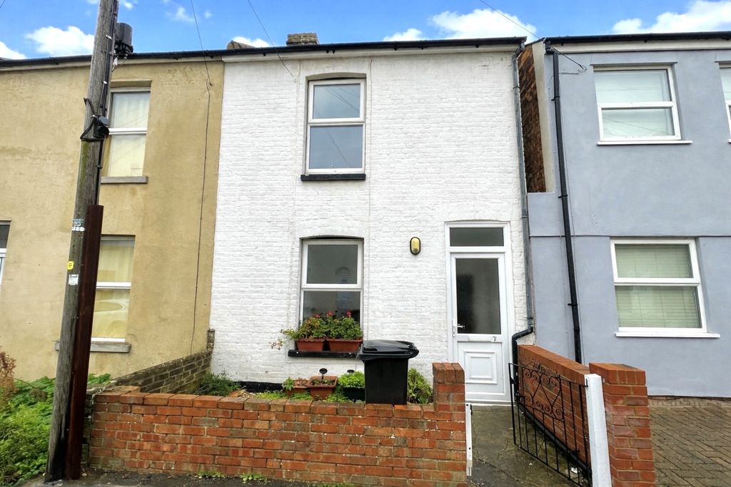 Property photo 1 of 8