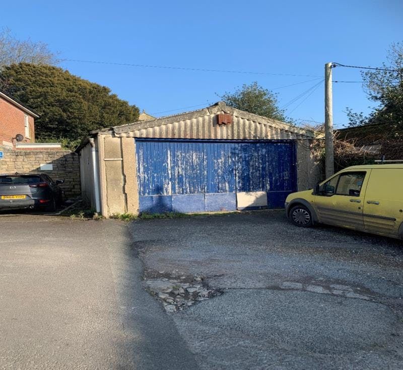 Property photo 1 of 2 Bdd14679B421F011A9B6002248010E2B.Jpg