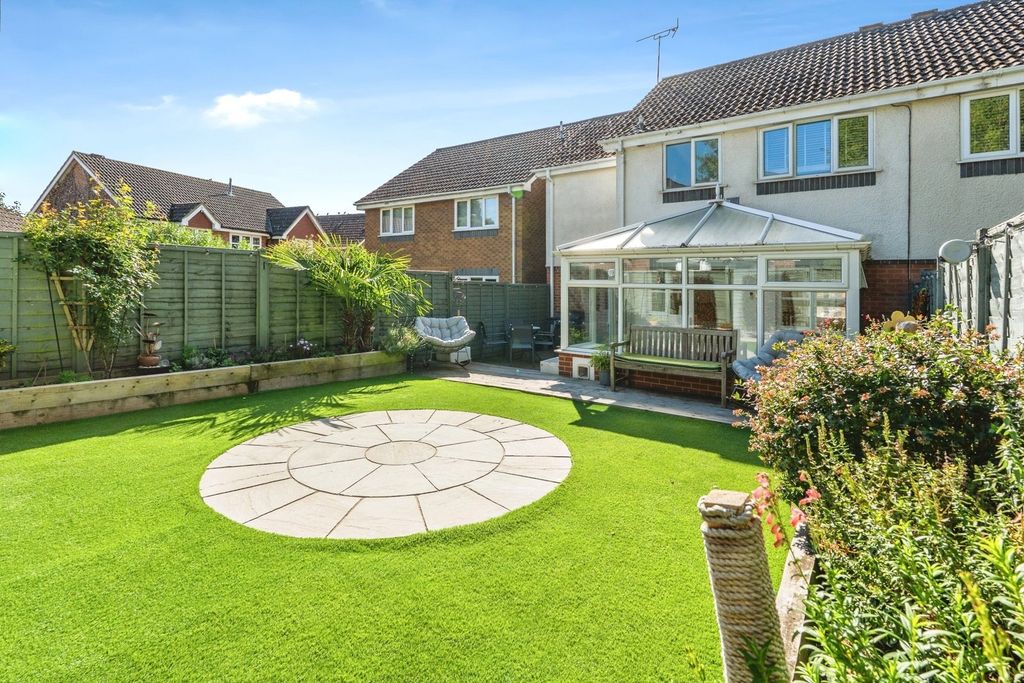 Property photo 2 of 17 Picture No. 18