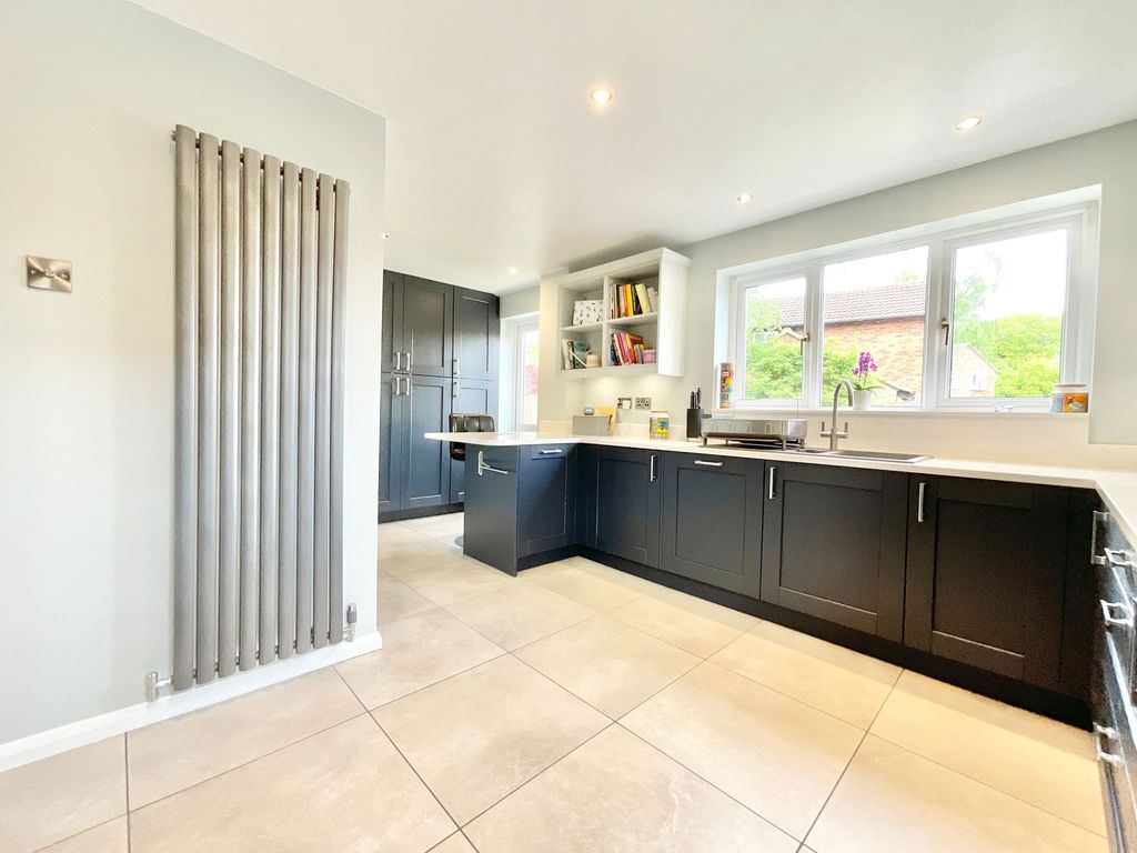 Property photo 2 of 36