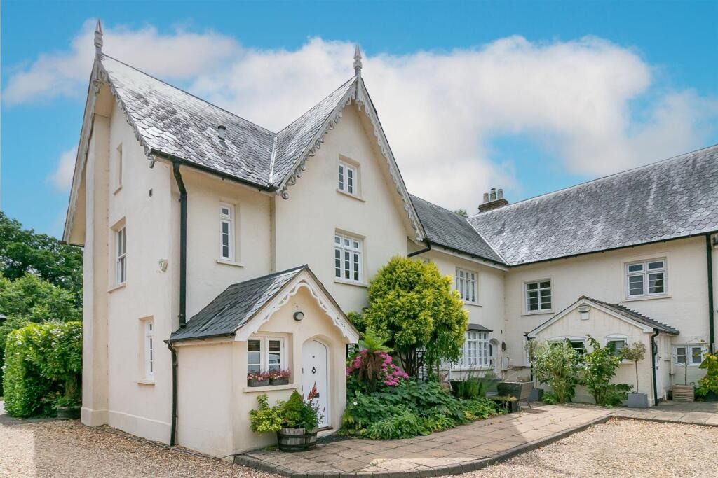 Property photo 1 of 15 4841761