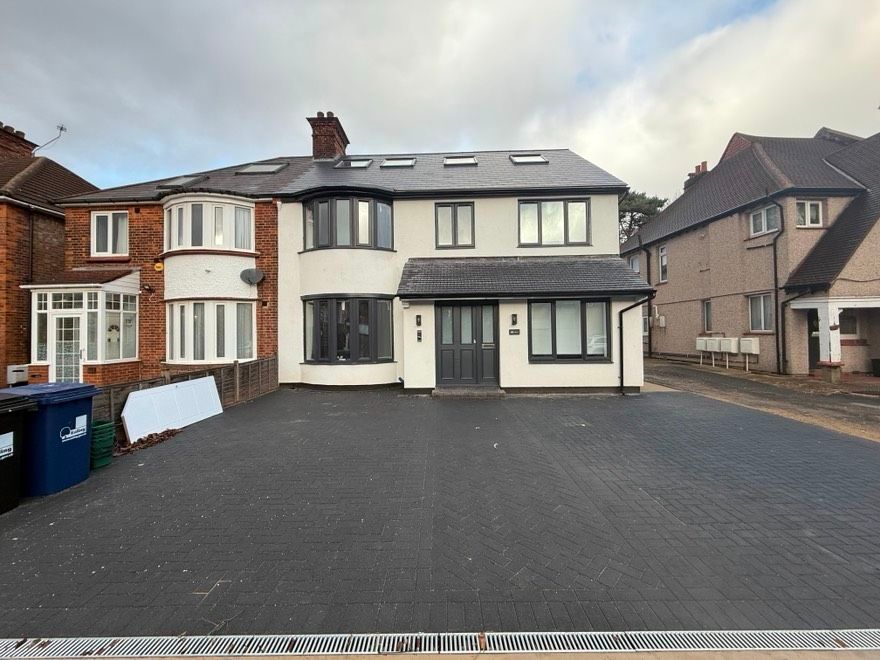 Property photo 1 of 13