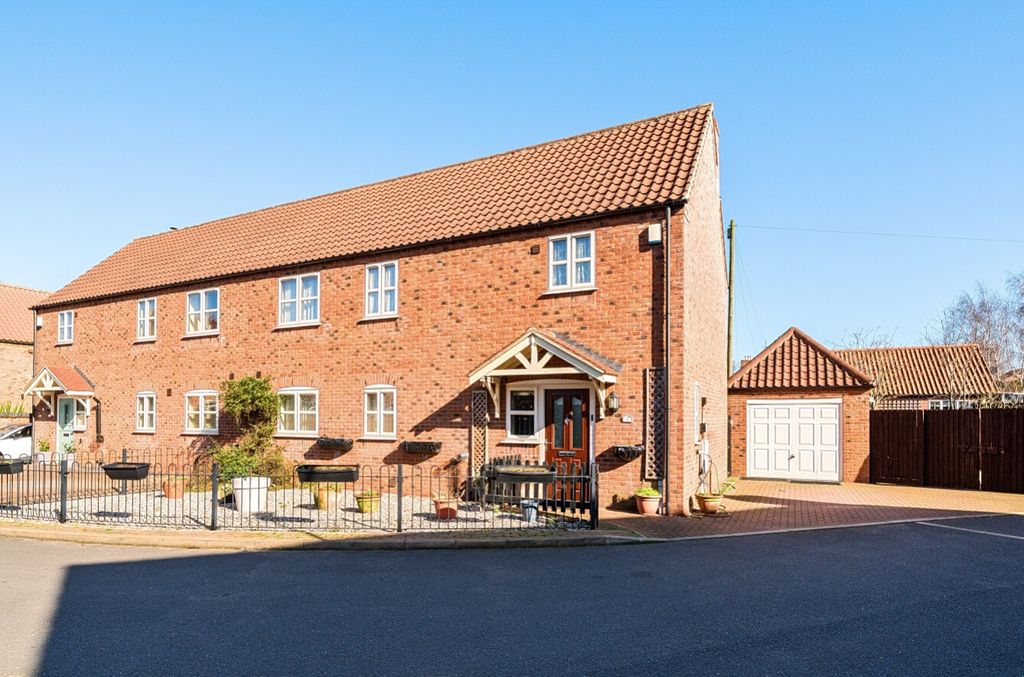 Property photo 1 of 27 1424409-2-69A8c237d4380