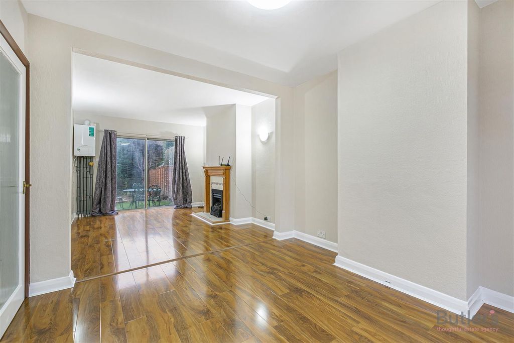 Property photo 2 of 13 6_72534_Watermarked.Jpg