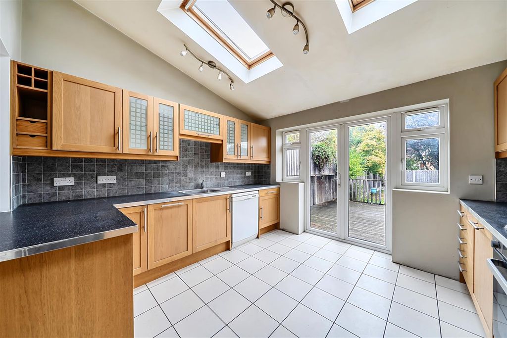 Property photo 2 of 13 Kitchen H.Jpg
