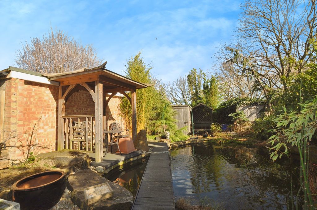 Property photo 3 of 9