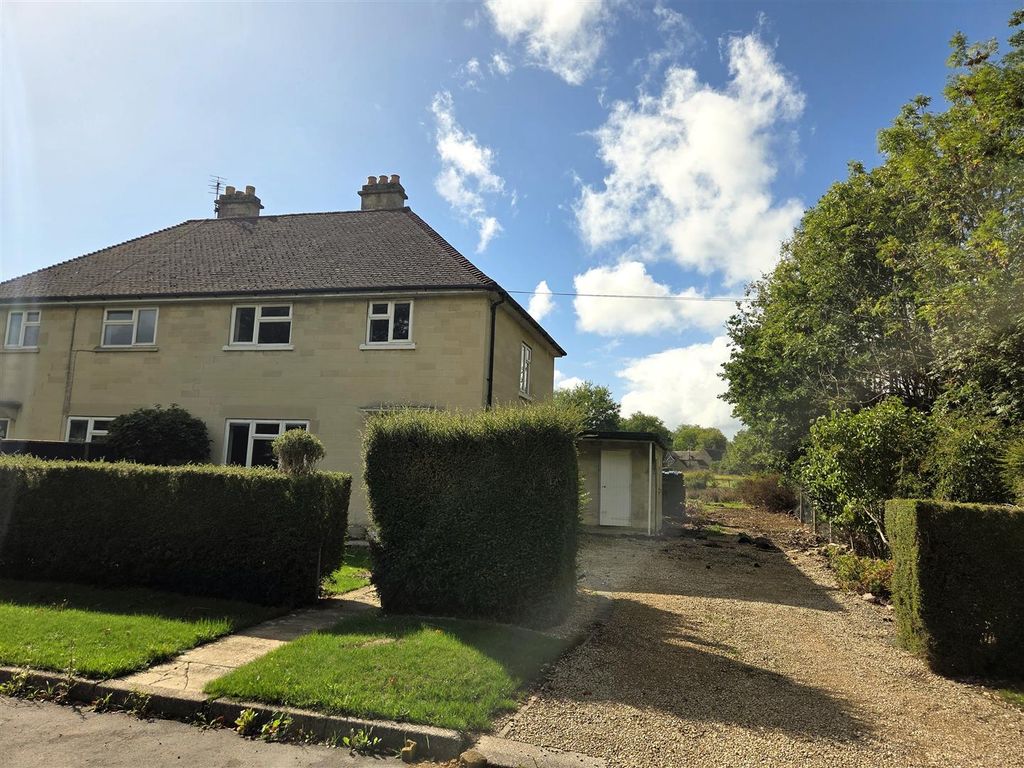 Property photo 2 of 10 15 Green Road - Front2.Jpg