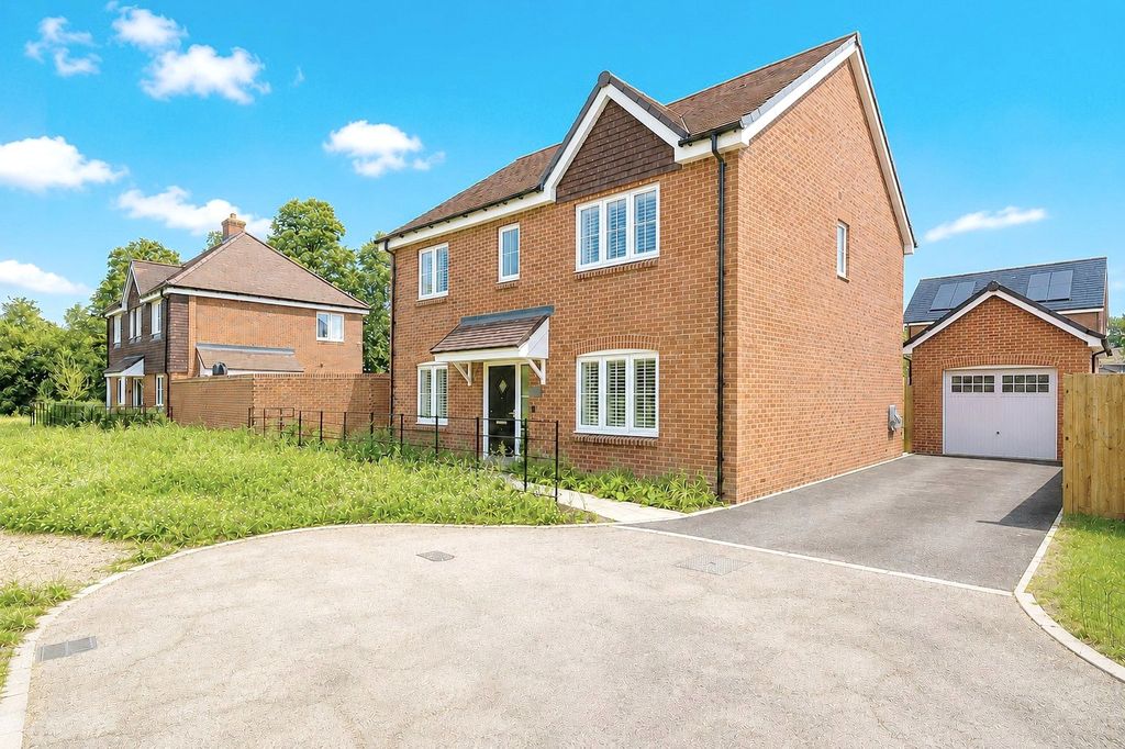 Property photo 1 of 18 Picture No. 30