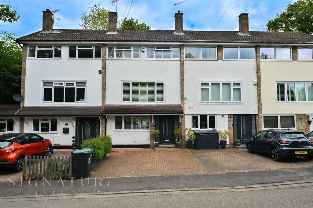 Property photo 1 of 18 Front