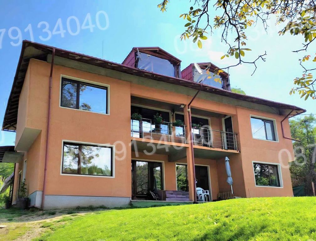 Property photo 1 of 20