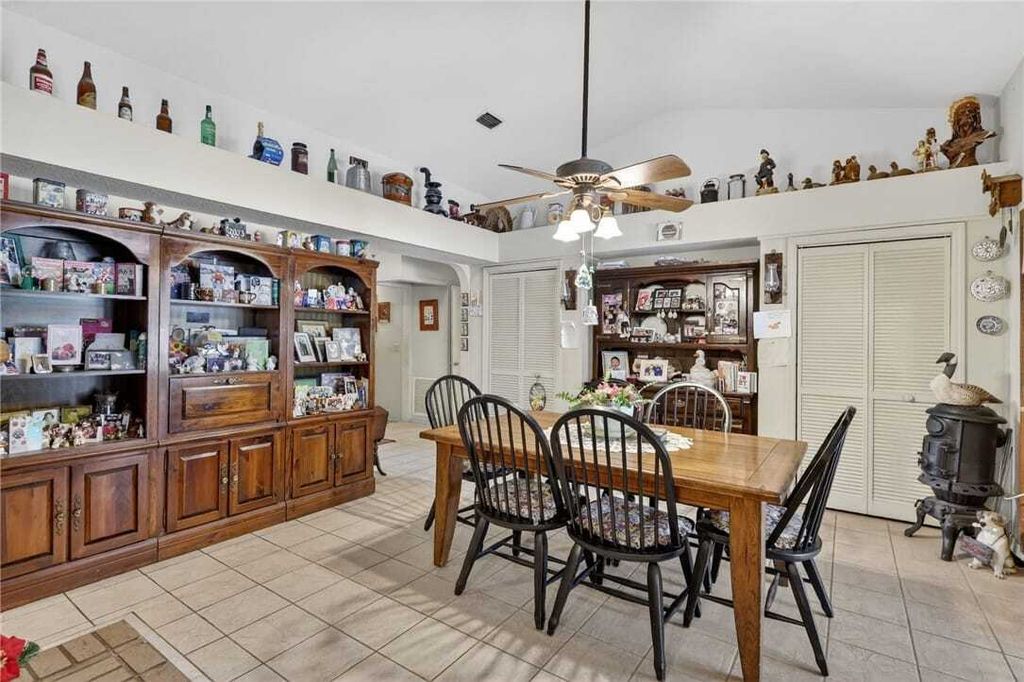 Property photo 3 of 28 <Alttext/>