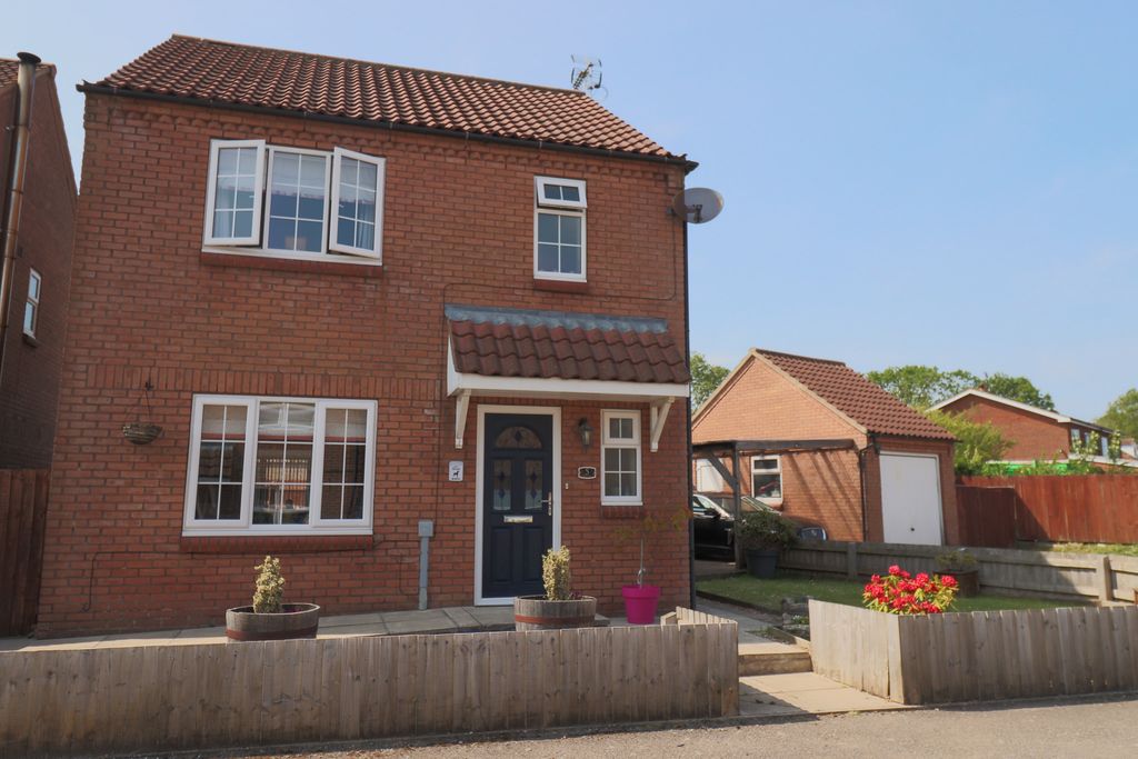 Property photo 1 of 19