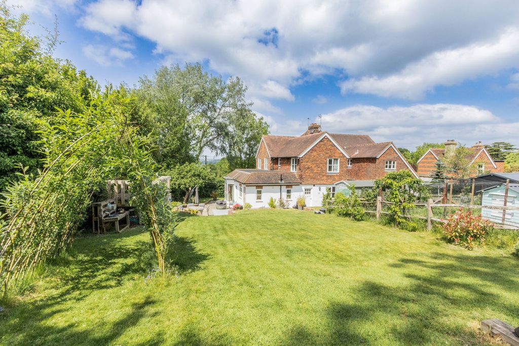 Property photo 2 of 21