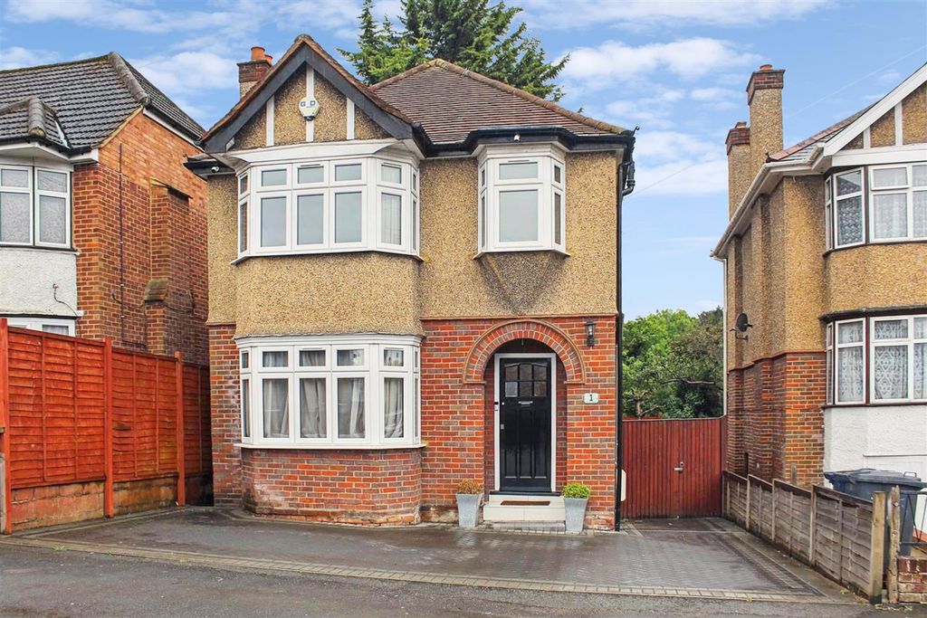 Property photo 1 of 15 1 Plumer Road.Jpg