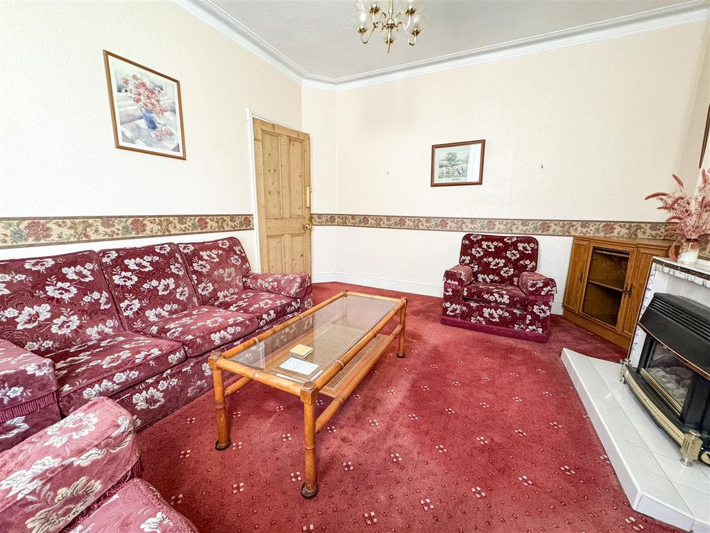 Property photo 3 of 23