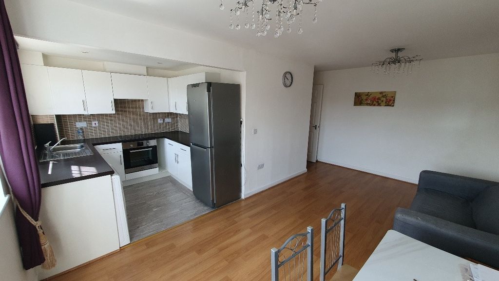 Property photo 3 of 10 Gallery