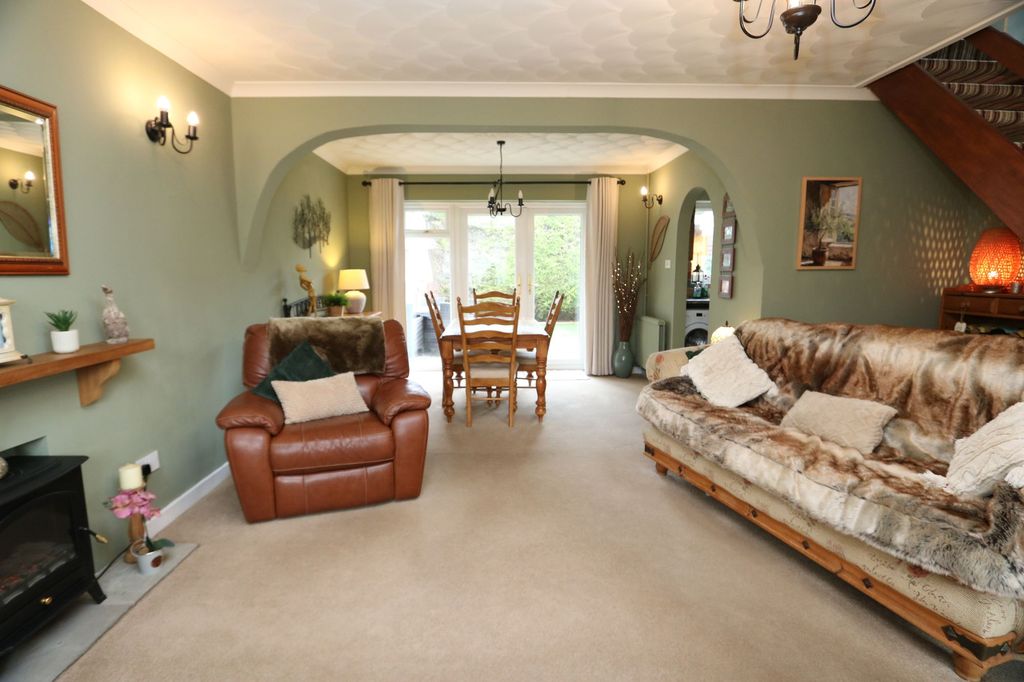 Property photo 2 of 22
