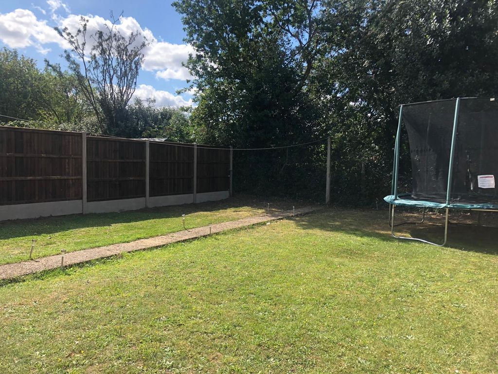 Property photo 3 of 11 Annex