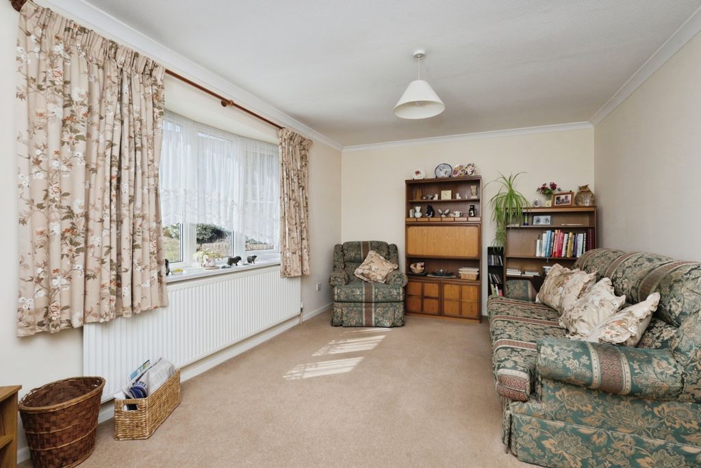 Property photo 2 of 12 Pbox-Img.Jpg
