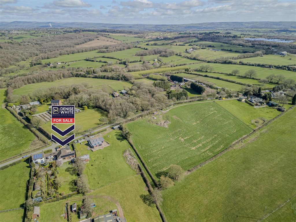 Property photo 2 of 40 Location