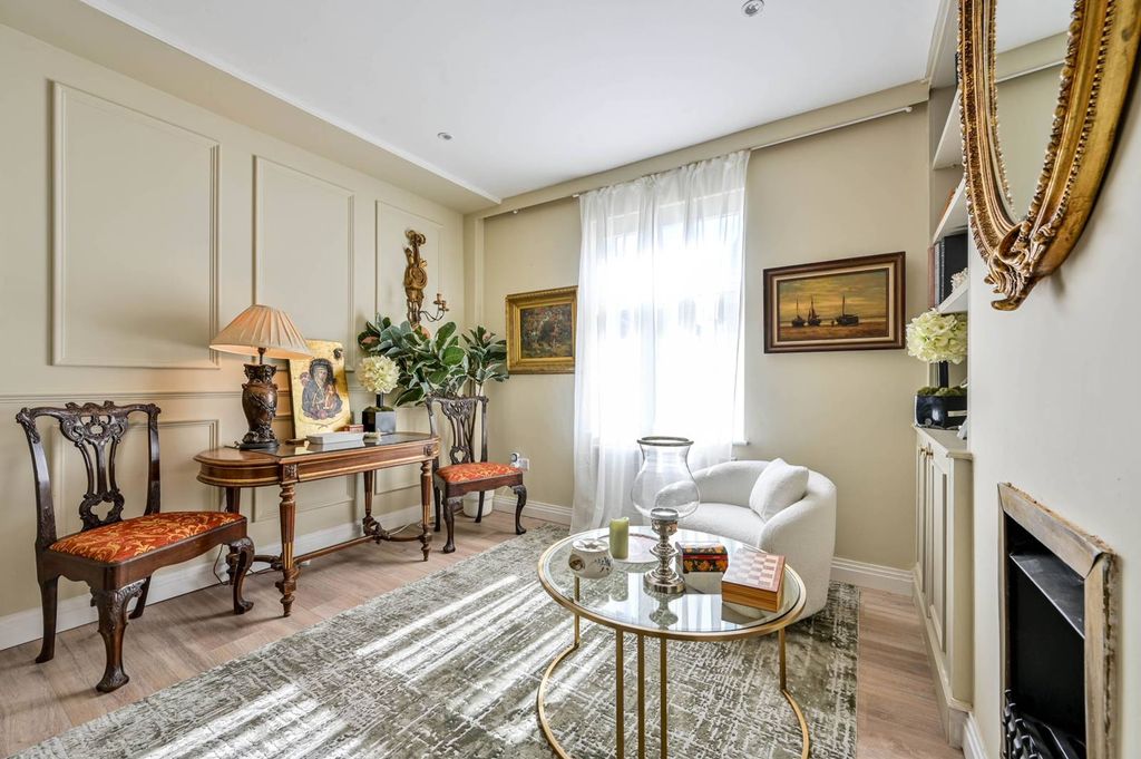 Property photo 3 of 28