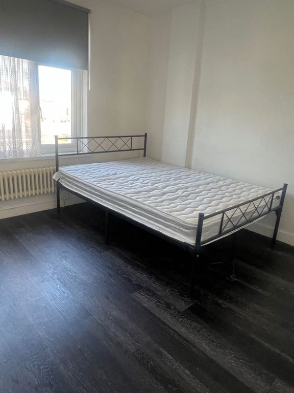 Property photo 1 of 3