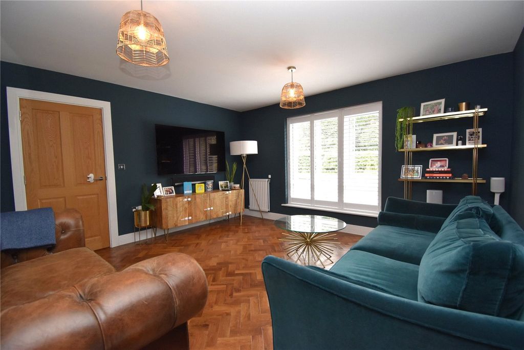 Property photo 2 of 29 Picture No. 08