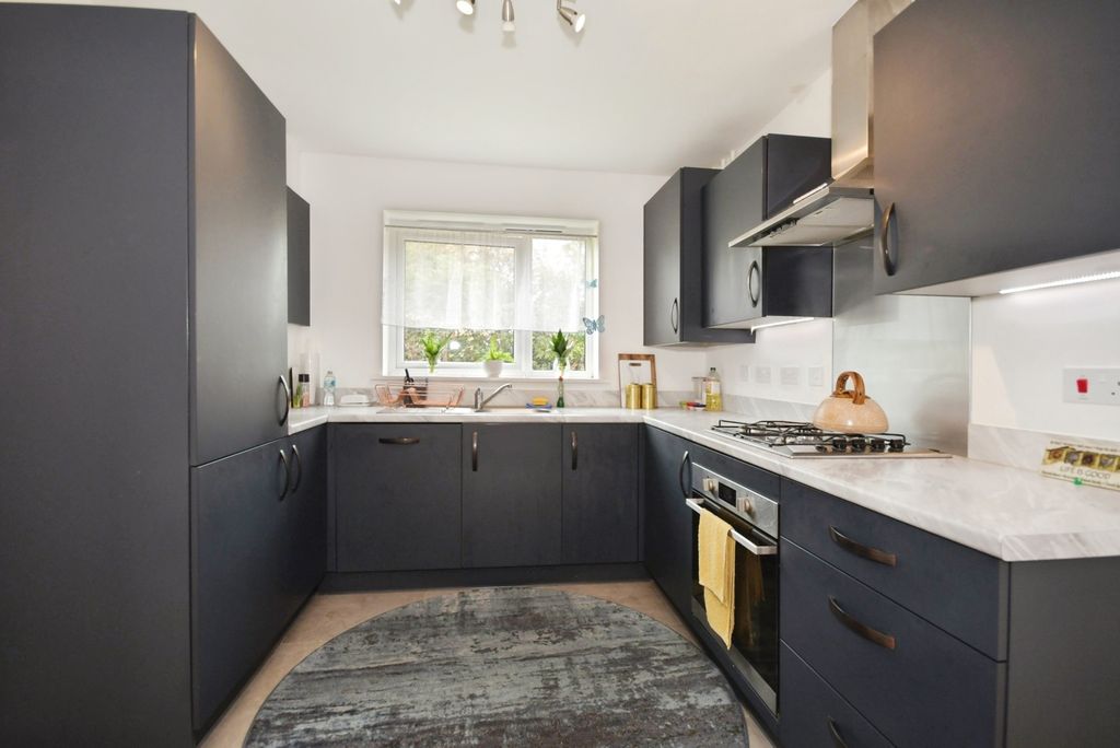 Property photo 2 of 22 Pbox-Img.Jpg
