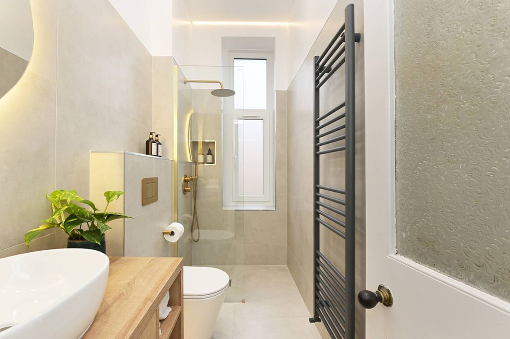 Property photo 3 of 24