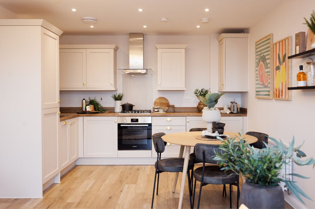 Property photo 1 of 7 Hr Kitchen_ Diner