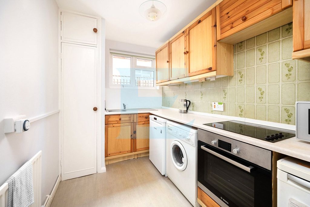 Property photo 2 of 15 Picture No. 08