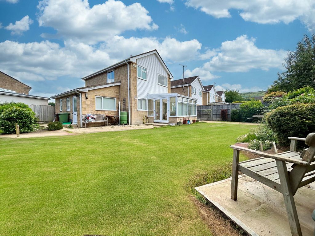 Property photo 1 of 21