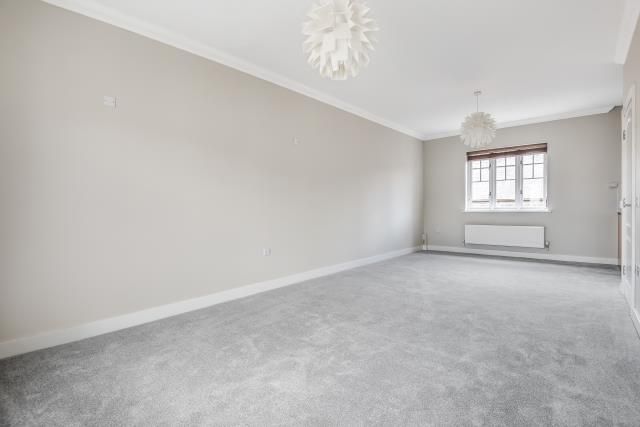 Property photo 2 of 10 Internal View