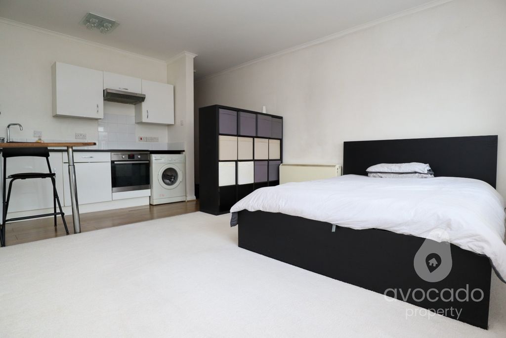 Property photo 2 of 9 4731993