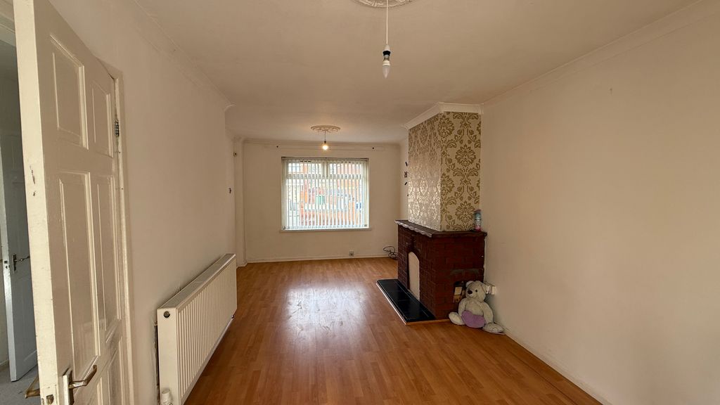 Property photo 3 of 22
