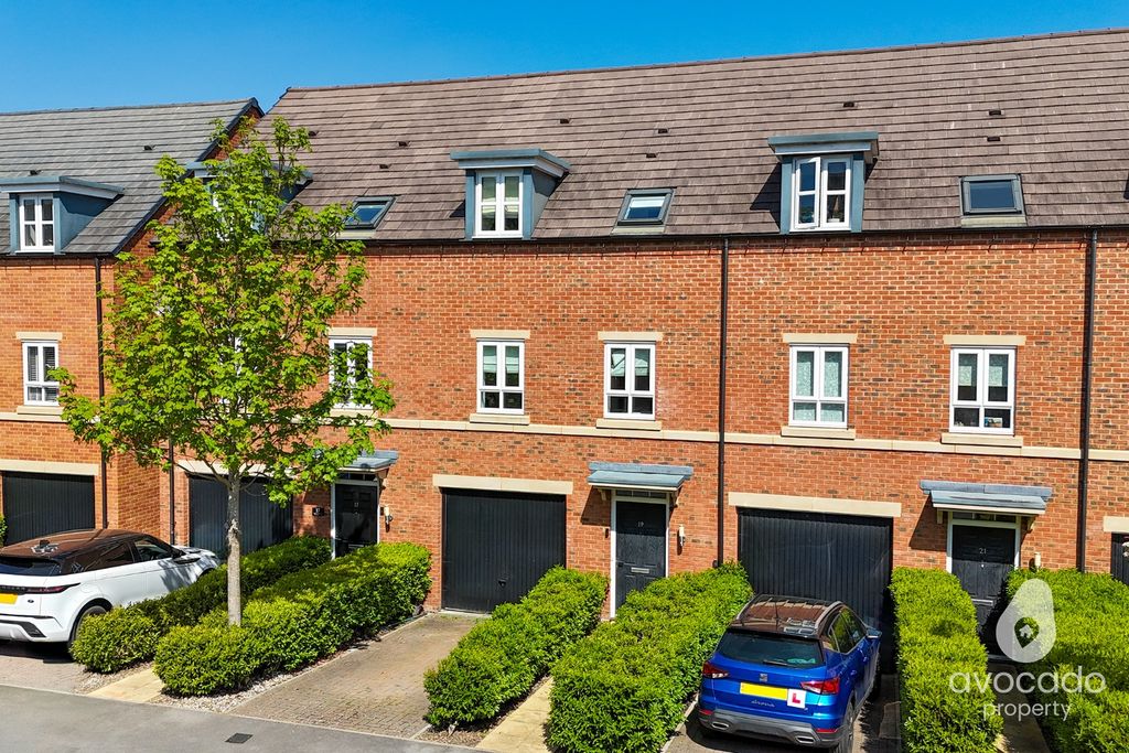 Property photo 1 of 19 5089293
