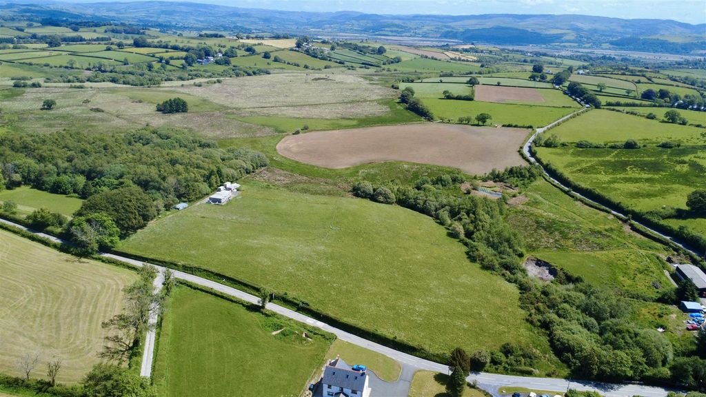 Property photo 2 of 9 Dji_Fly_20260529_122704_915_1780054071411_Photo_Op
