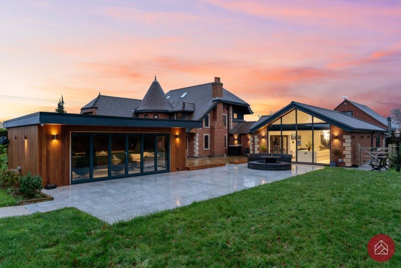 Property photo 3 of 34 Photo 34