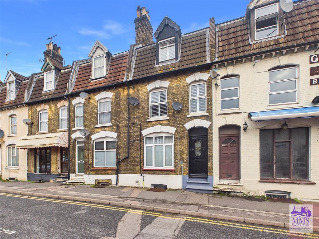 Property photo 1 of 12 Cam04098G0-Pr0163-Still015.Jpg