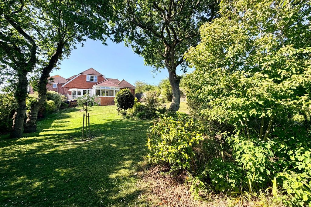 Property photo 1 of 35